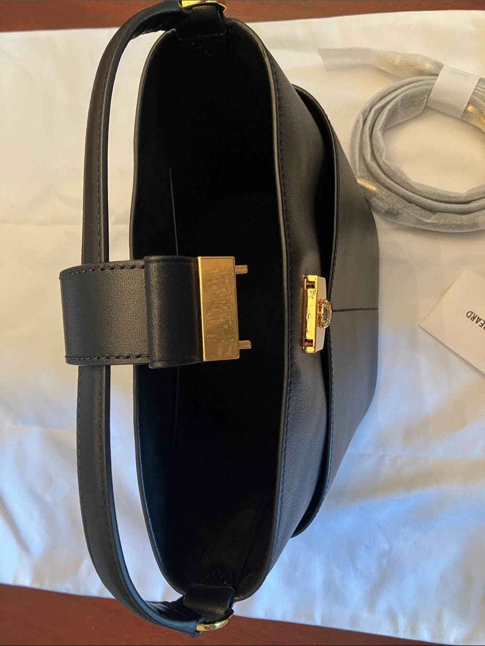 Veronica Beard Black Leather shoulder Bag! - Picture 3 of 4